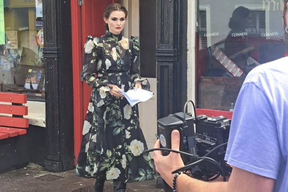 Singer Sophie Ellis-Bextor pictured outside Mike Murts bar in Cahersiveen on Monday morning.